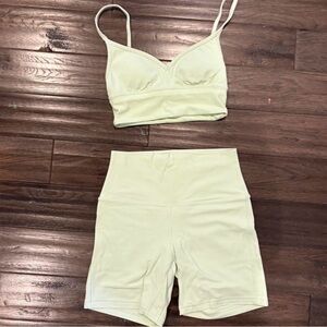 Women’s Light Green LULU align set